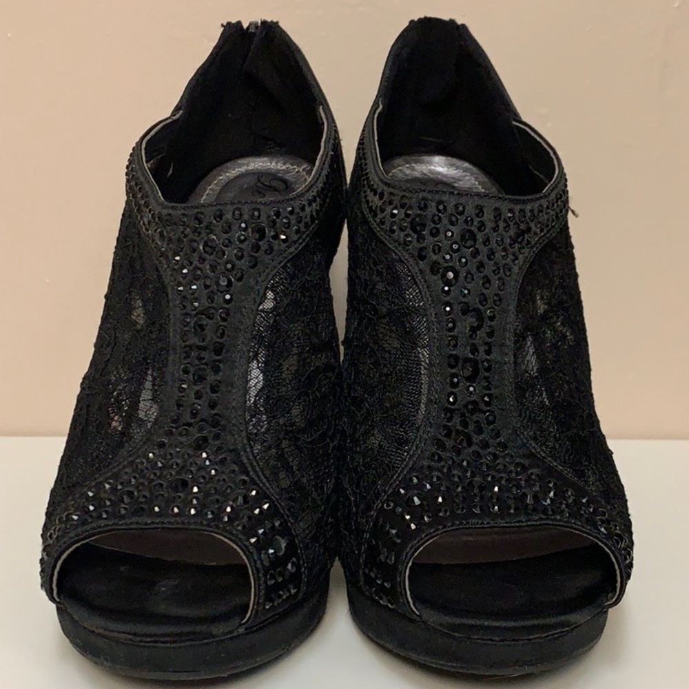 De Blossom Collection Black Heels